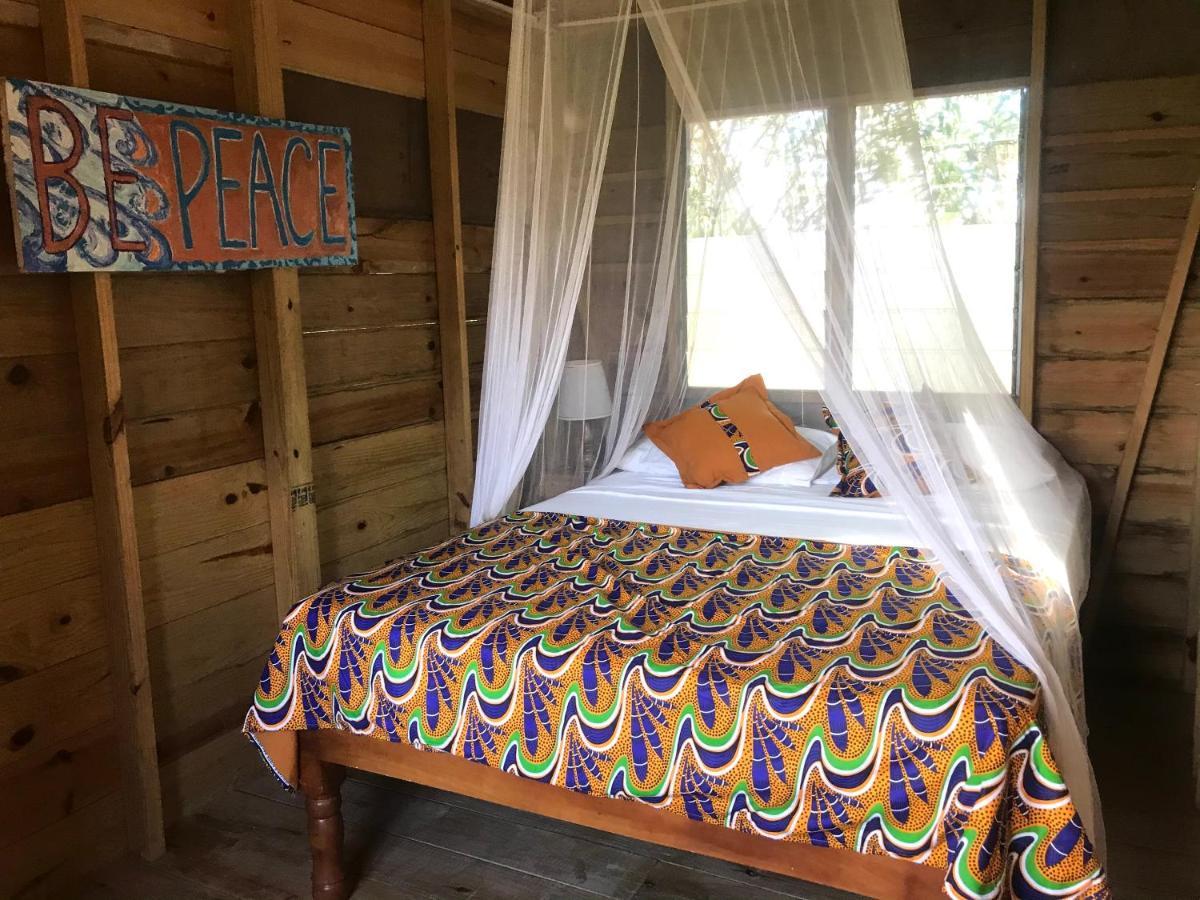Moringa Ingadi Treasure Beach Exterior foto