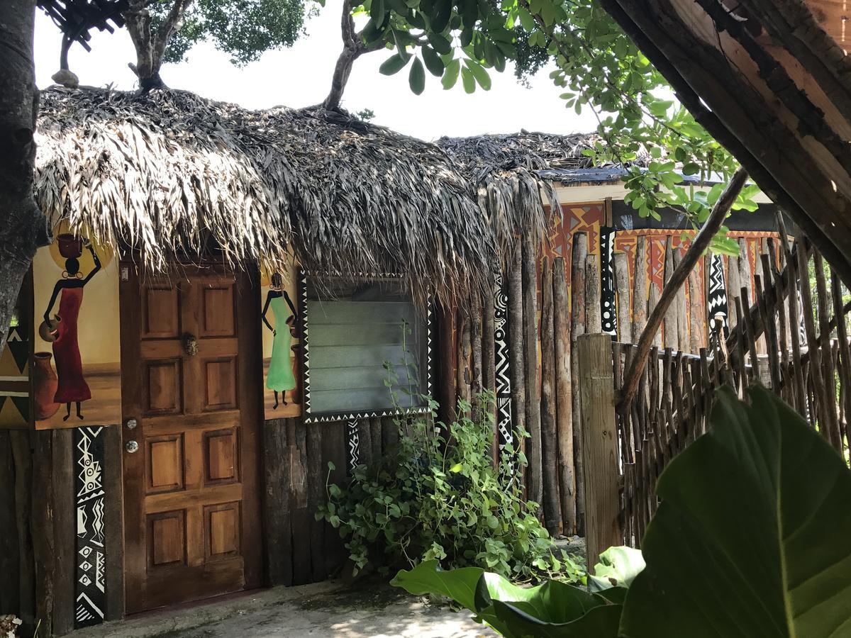 Moringa Ingadi Treasure Beach Exterior foto